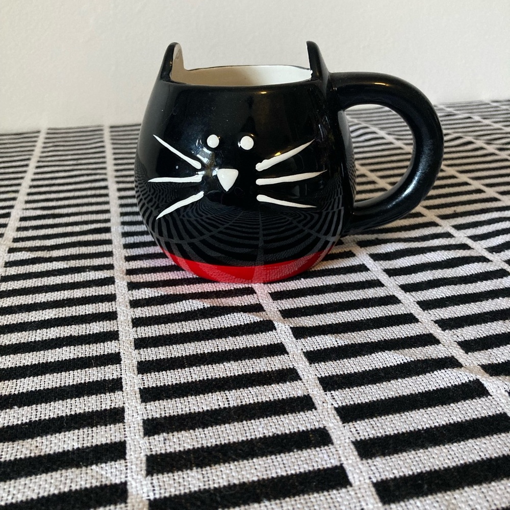 Black and Red Cat Mug